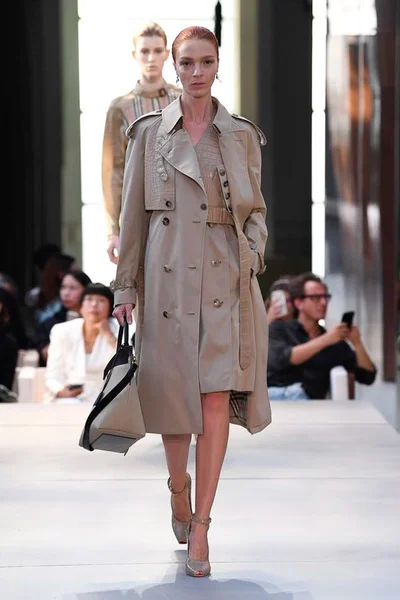 Look 5